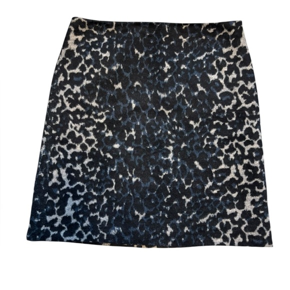 Willi Smith Women's Black Gray Animal Print Mini Skirt Size 2 - Wool Blend - Picture 1 of 3